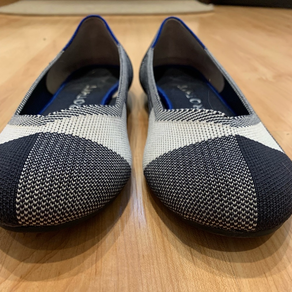 *Retired* Rothy’s black + cream plaid round toe flats. Great condition, size 10